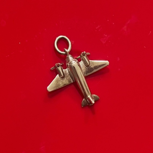 Tiffany & Co. Airplane Pendant Charm - Picture 3 of 4